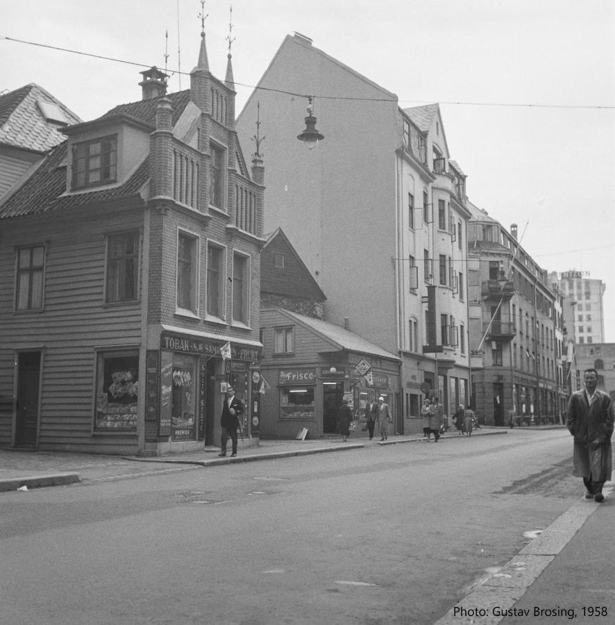 Live In Historic Building - View To Bryggen Apartman Bergen Kültér fotó